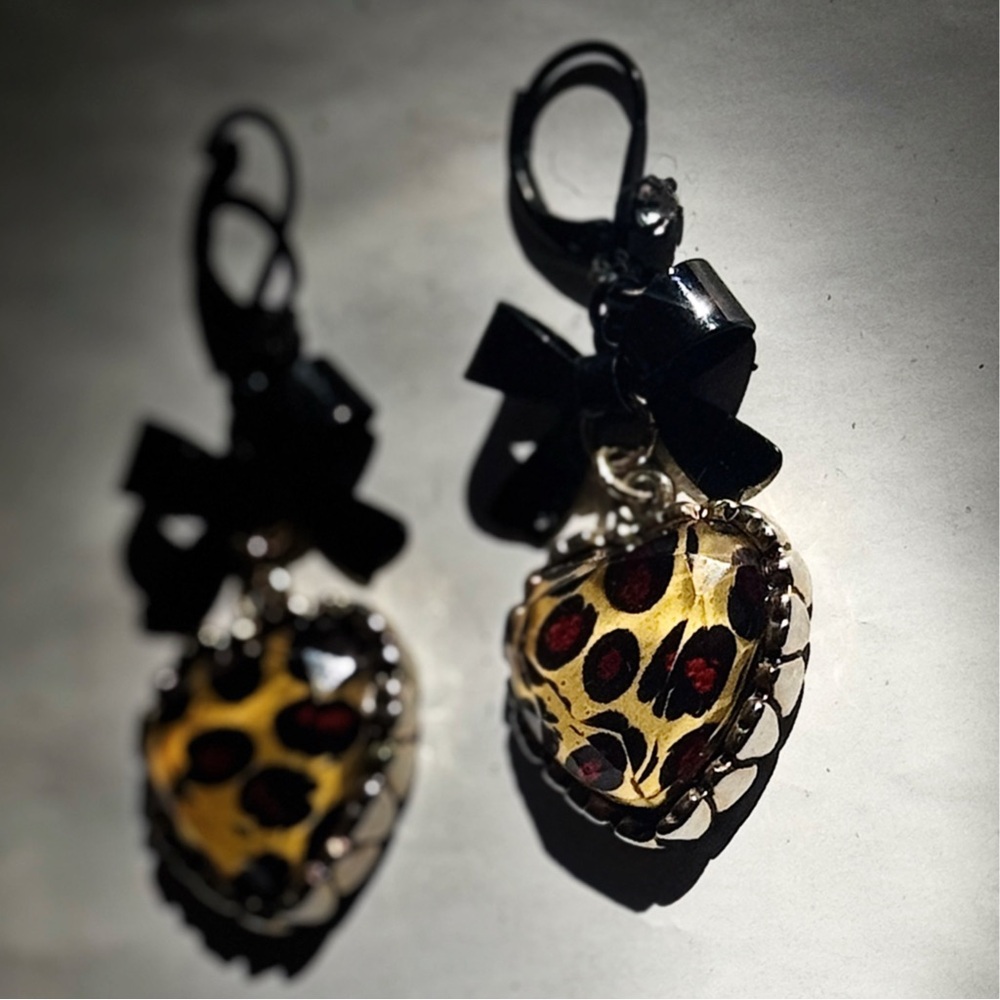 VTG Betsey Johnson- Hearts & Bows Collection,  Leopard Heart Bow Drop Earrings